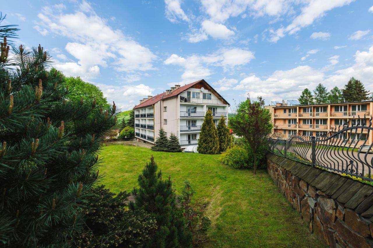 索利纳Osrodek Wypoczynkowy Tarnica住宿加早餐旅馆 外观 照片